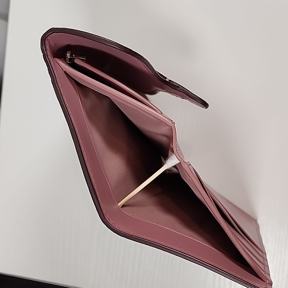 Coach Medium Envelope Wallet - Picture 11 of 13